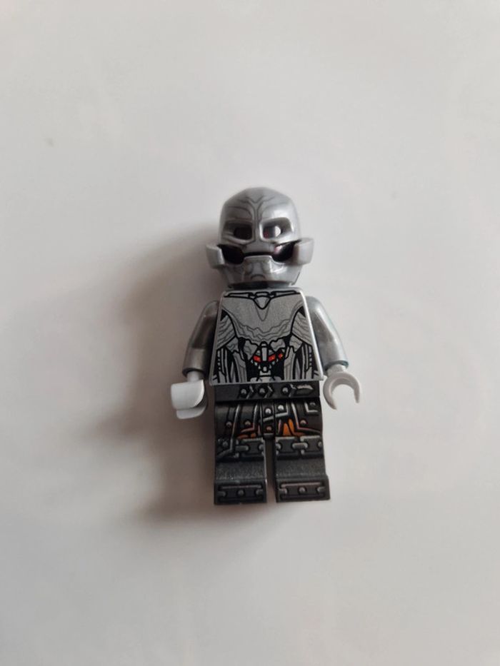 Minifigurine lego avenger ultron