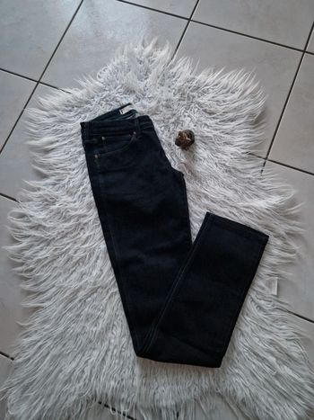 🤗 Magnifique jean femme neuf Wrangler T.38