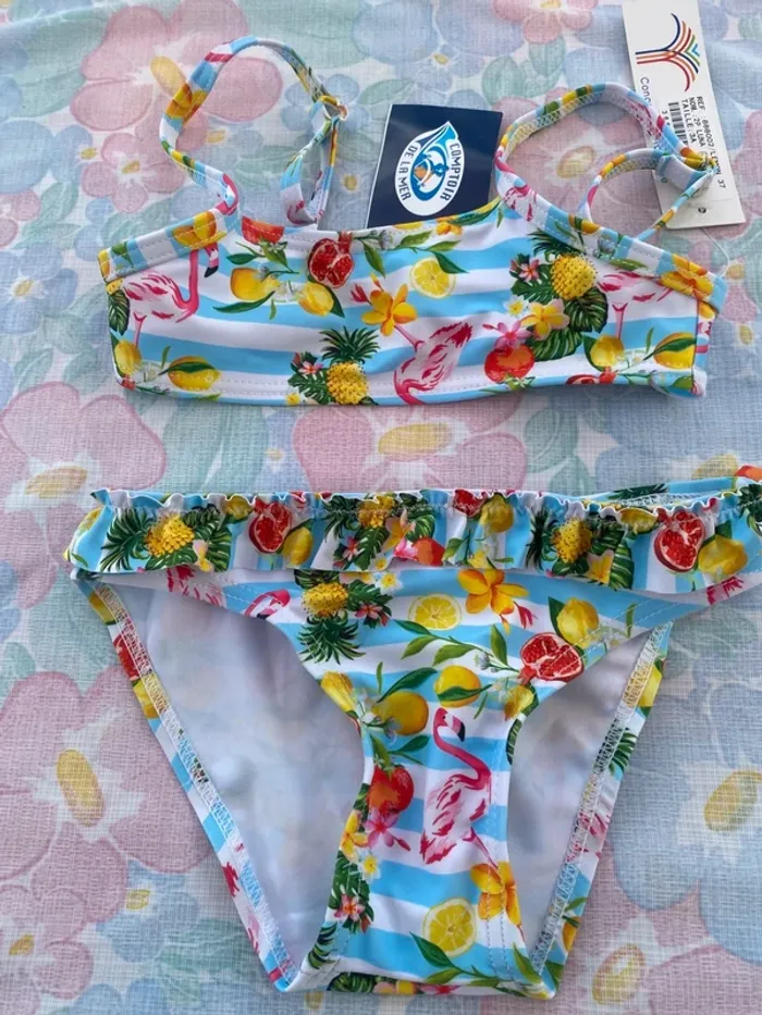 Beau maillot de bain bikini 2 pièces neuf 3 ans - photo numéro 2