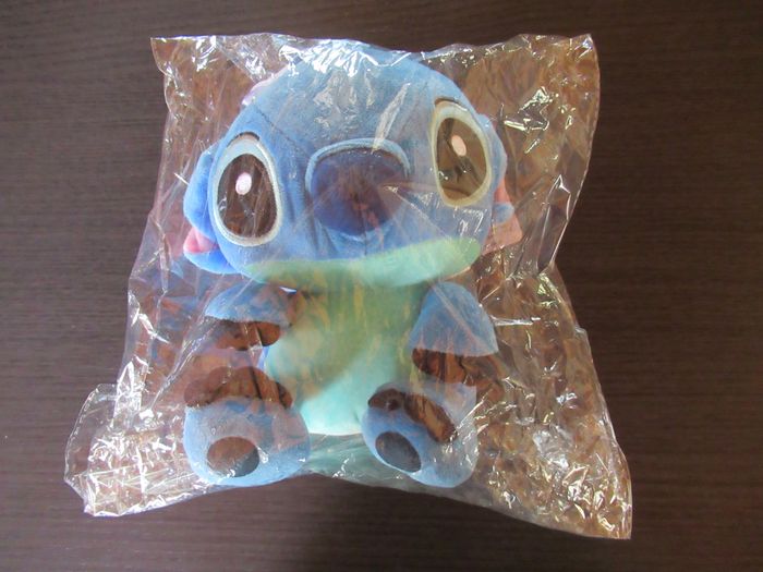 Peluche Stitch Disney neuve - photo numéro 3