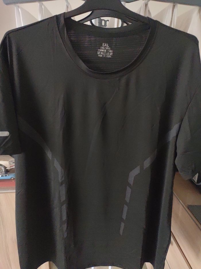 Tee shirt x 4   5 xl neuf - photo numéro 2