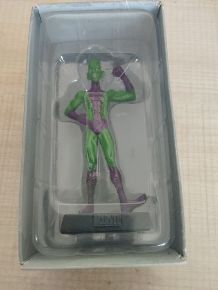 Figurine Marvel l'homme impossible en plomb