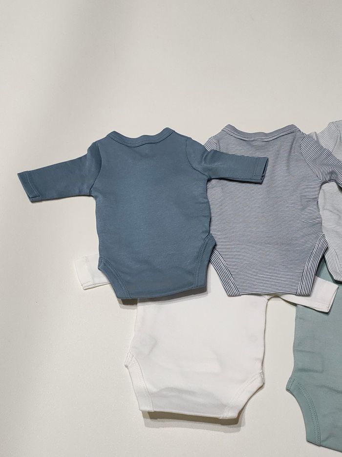 Packs de 5 bodies c&a neuf avec étiquettes - photo numéro 4