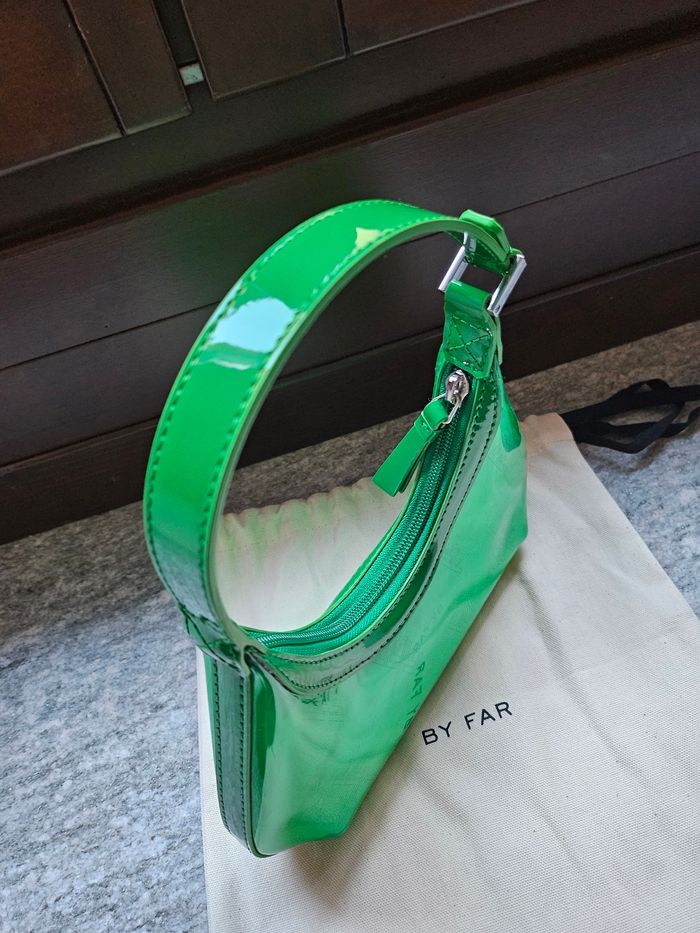 By Far - photo numéro 2