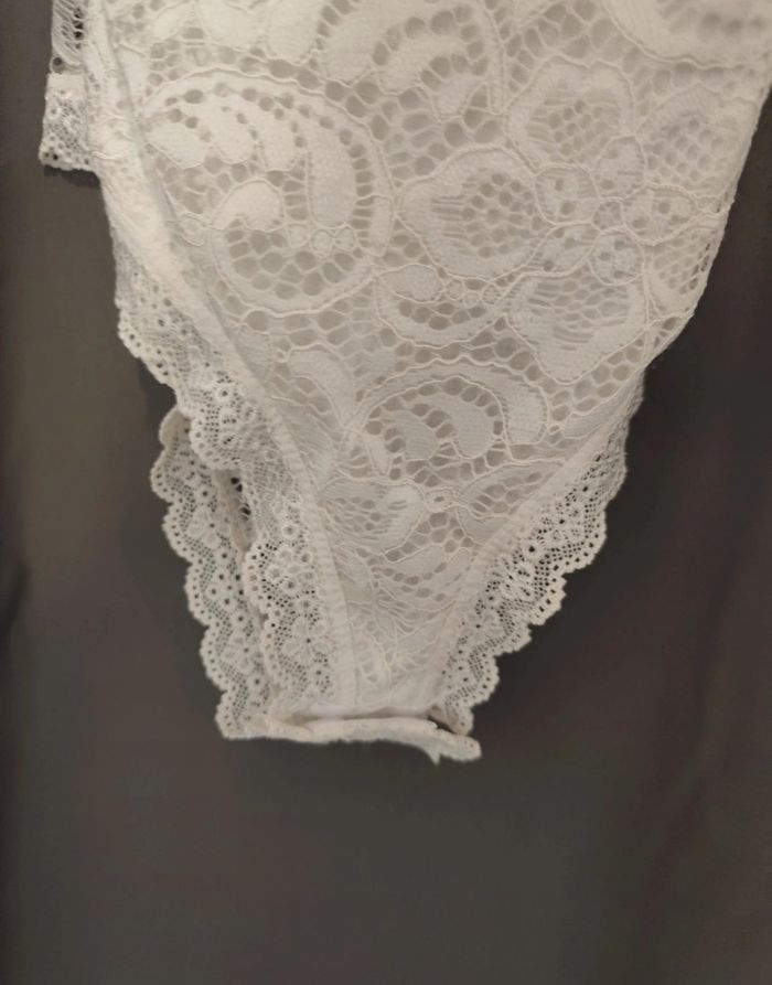 Bodie blanc dentelle - photo numéro 3