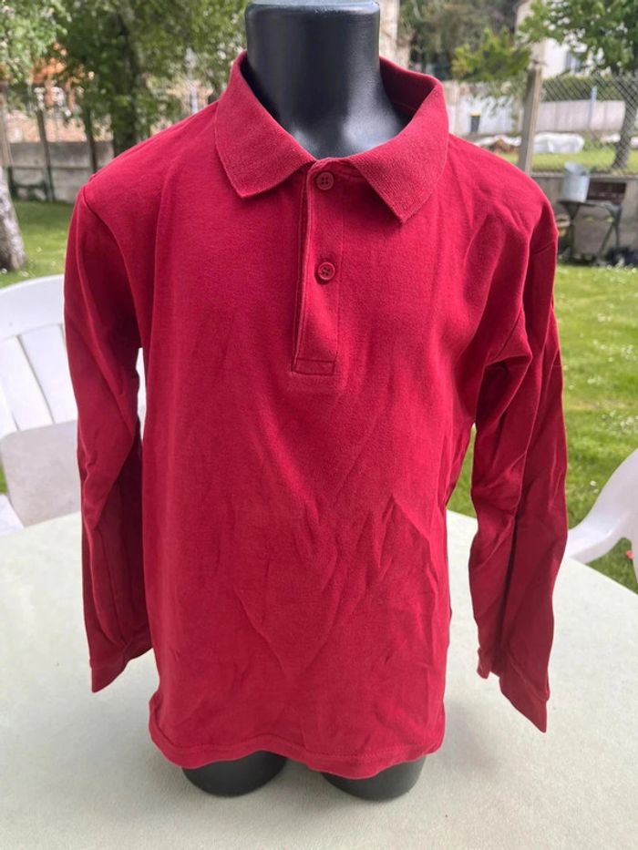 Polo rouge taille 8 ans