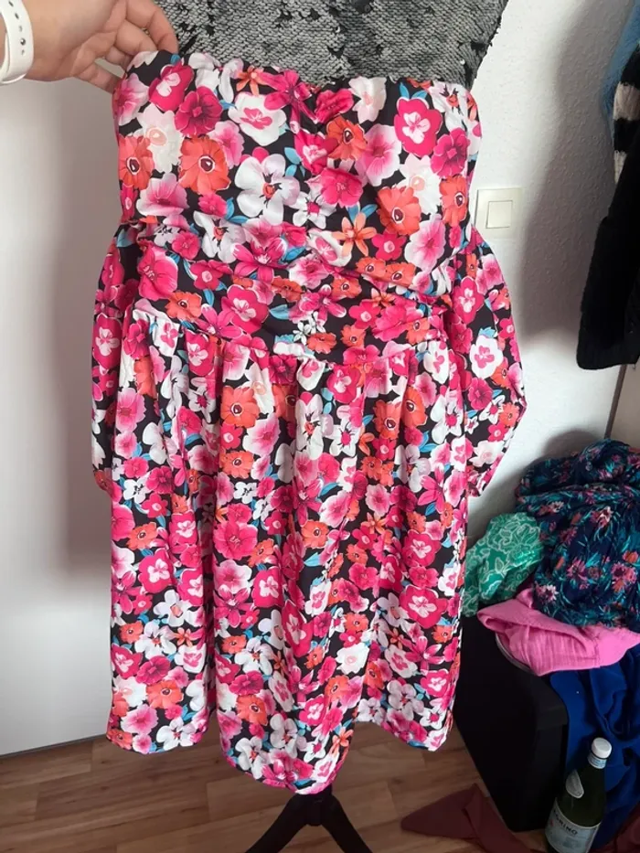 Robe épaule dénudé - photo numéro 4