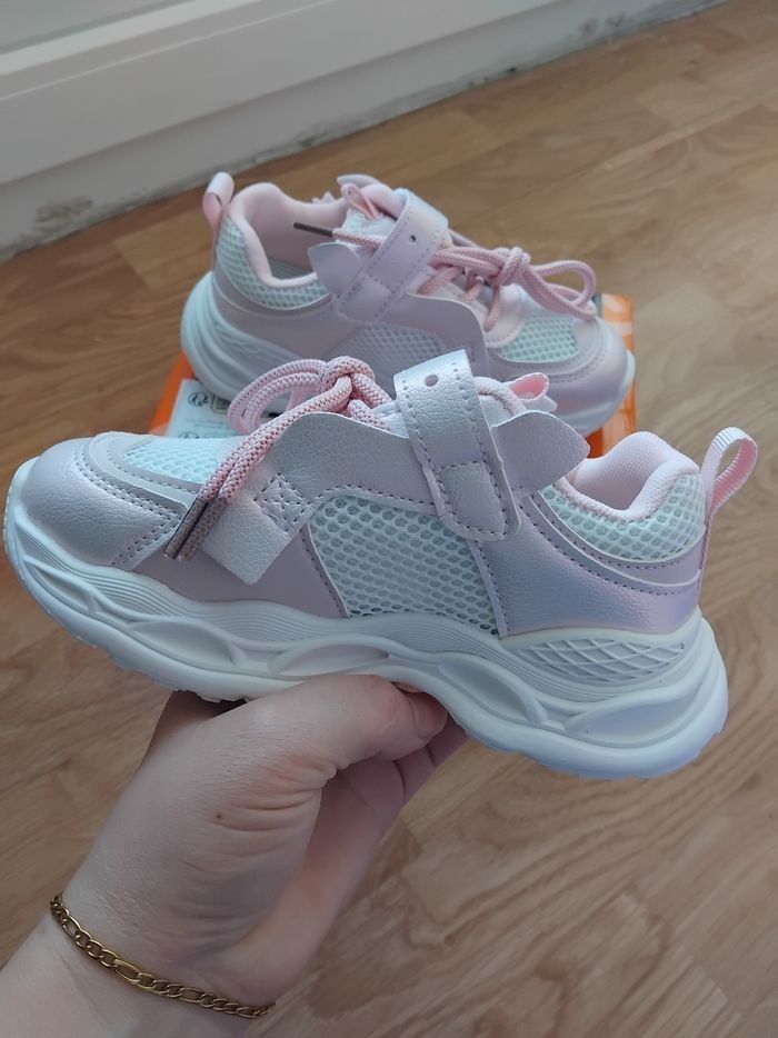 Basket neuf fille 30 - photo numéro 4
