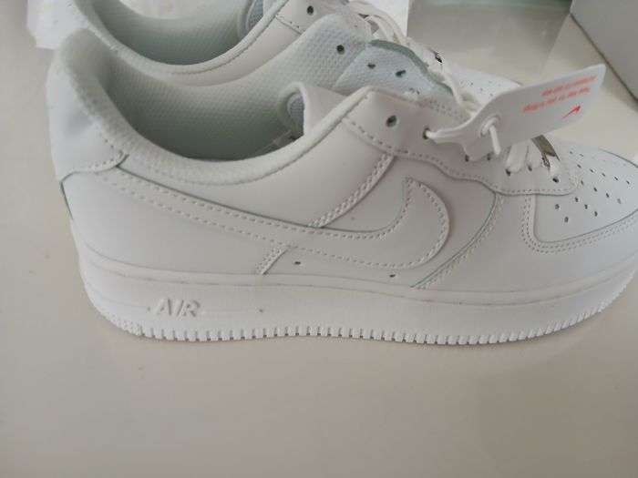Paire de baskets nike air force 1 neuves emballées - photo numéro 6