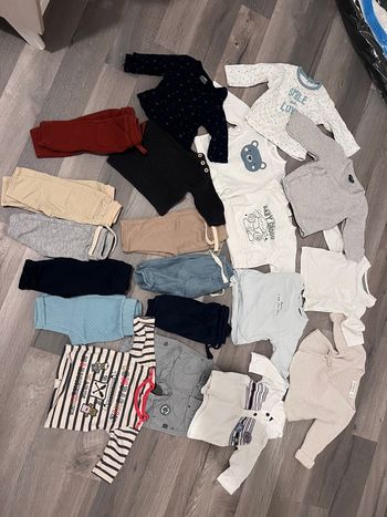 Lot vêtements 1 mois