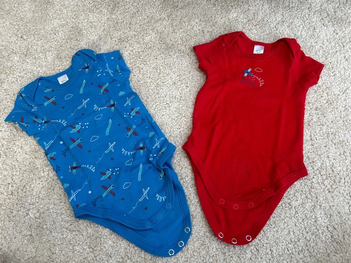 Lot de 2 bodies manches courtes garçons - c&a baby - 12 mois