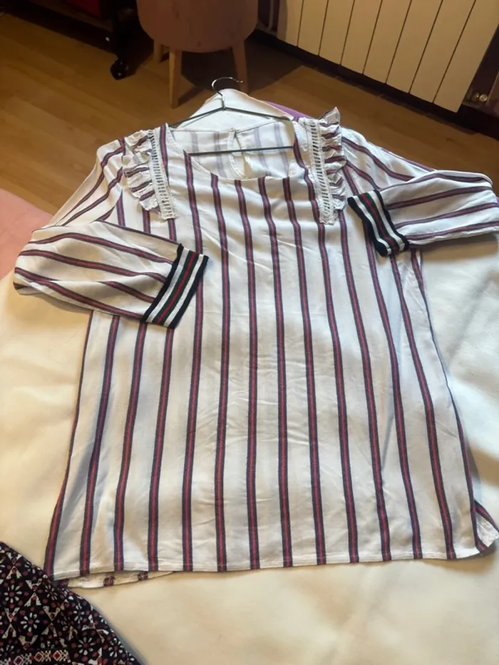 Lot 3 blouses - photo numéro 2