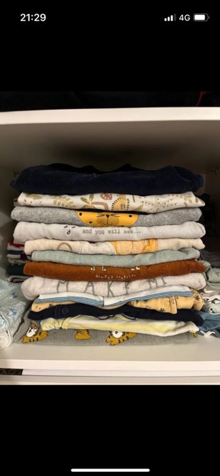 Lot 13 pyjamas 9 mois