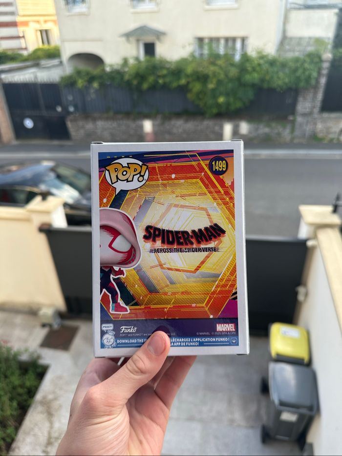 Lot de 2 Pop Spider Gwen Deco #1499 & Spider Man #1500 Deco édition limitée 7500 - photo numéro 10