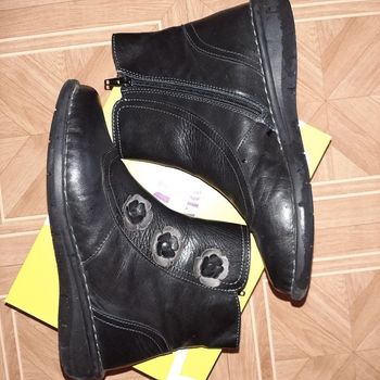 Bottine cuir noir. 40