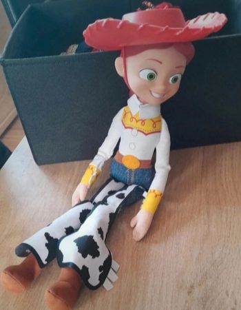 Toy story Jessie 38 cm version non parlante