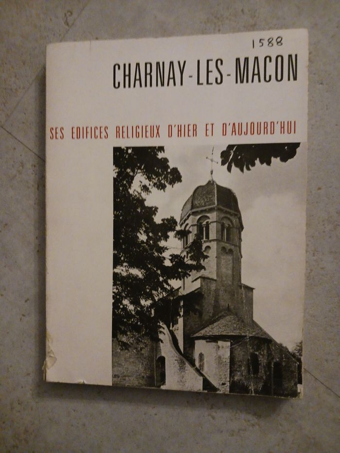 livre Charnay les Mâcon ses édifices religieux