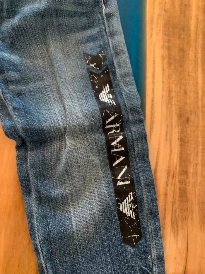 Jean Armani taille 12 mois - photo numéro 2