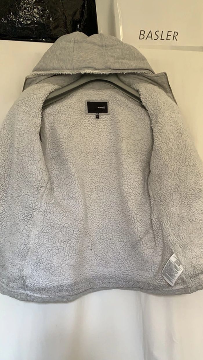 Gilet doublé « maille peluche » avec capuche - photo numéro 5