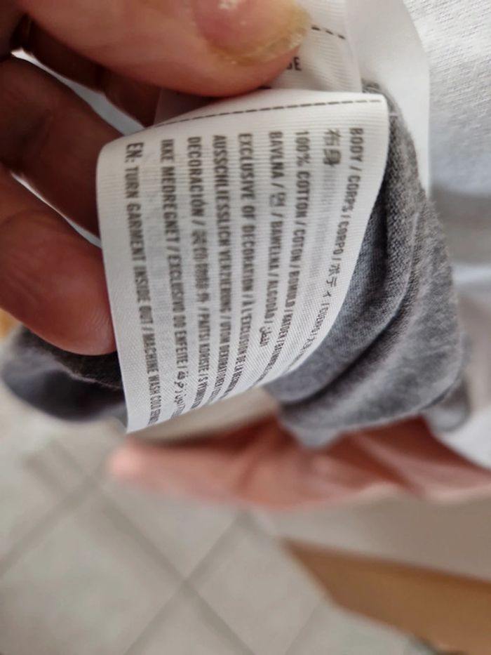 T-chirt Hollister - photo numéro 13