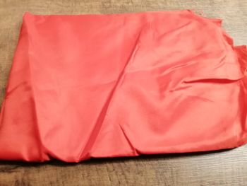 tissu de doublure ou autre rouge 140 x 50 cm