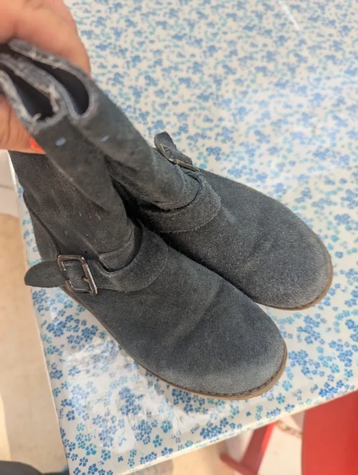 Bottes en cuir retourné bleu marine taille 31 Okaïdi - photo numéro 4