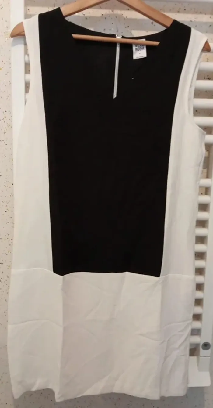 Robe noire blanche Vero Moda Taille S - photo numéro 2