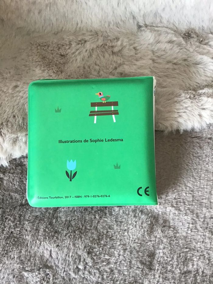 Livre Une comptine à chanter dans le bain À la claire fontaine (0124) - photo numéro 5