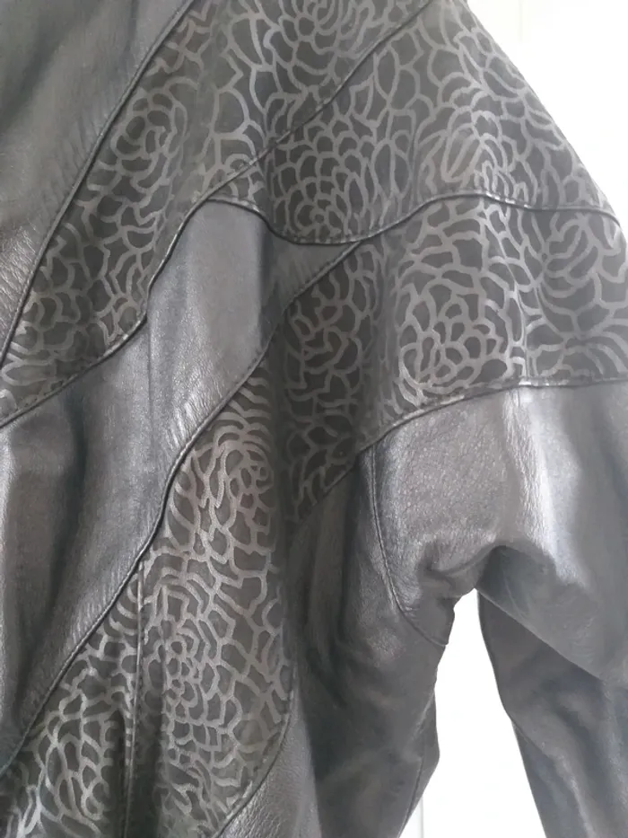Veste en cuir vintage - photo numéro 3