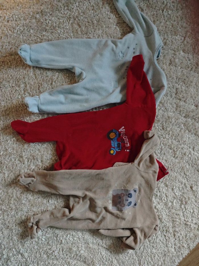 Lot 3 pyjamas 6 mois