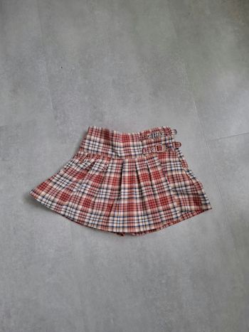 Short zara 4/5 ans