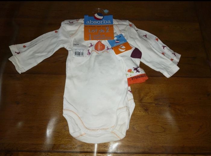 Lot de 2 bodies + 1 paire de chaussettes Halloween