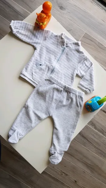 Pyjama 2 pieces 3 mois velours