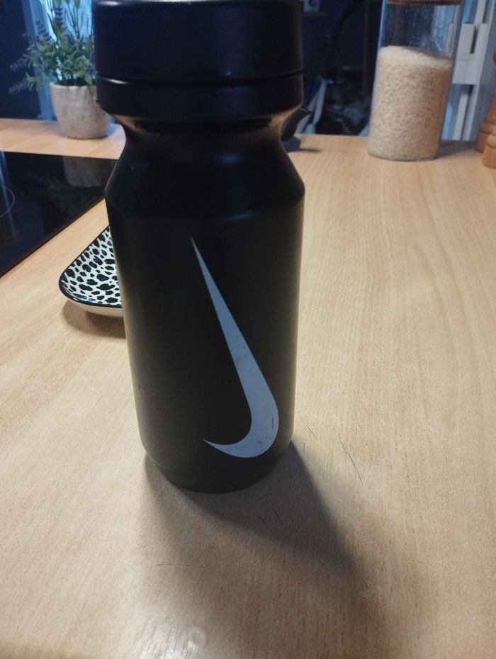 Gourde Nike noir - photo numéro 4