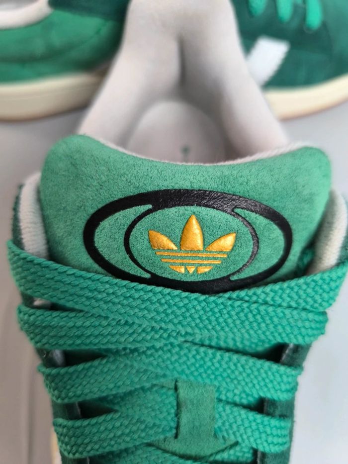 Baskets adidas campus verte et blanche pointure 42 très bon état avec boîte - photo numéro 7