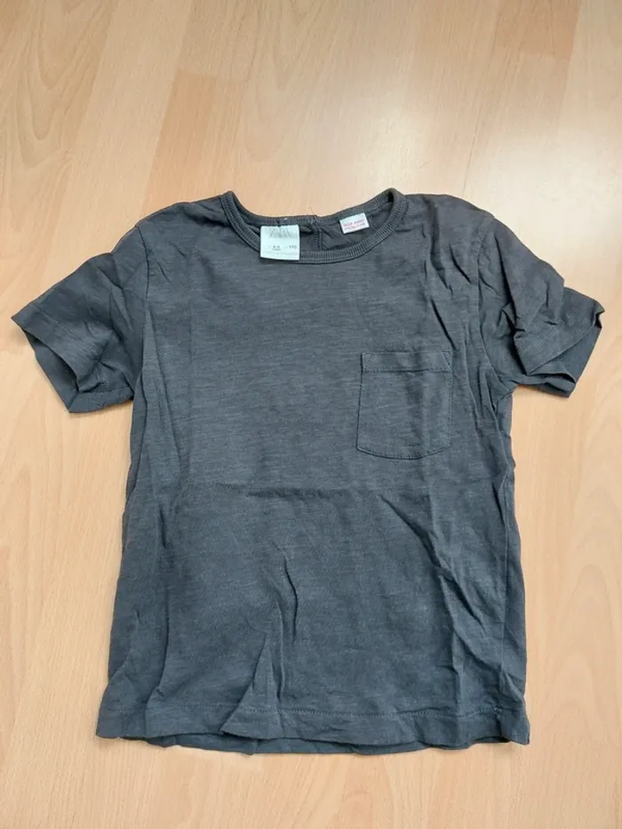 Tee-shirt noir gris anthracite