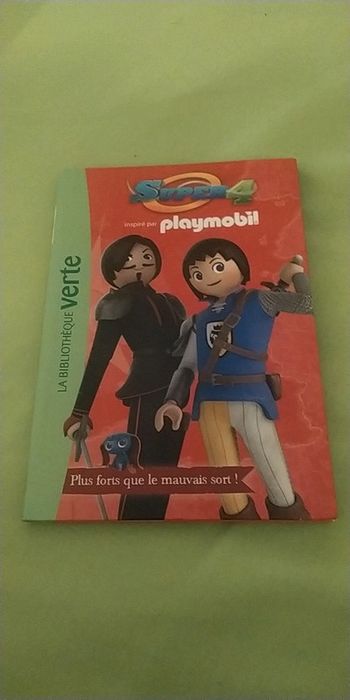 Super 4 , inspiré par Playmobil
