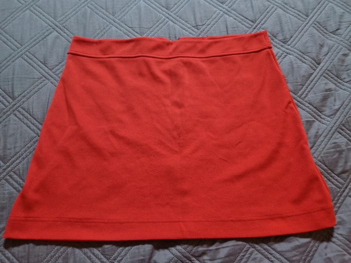 Mini jupe rouge - photo numéro 2