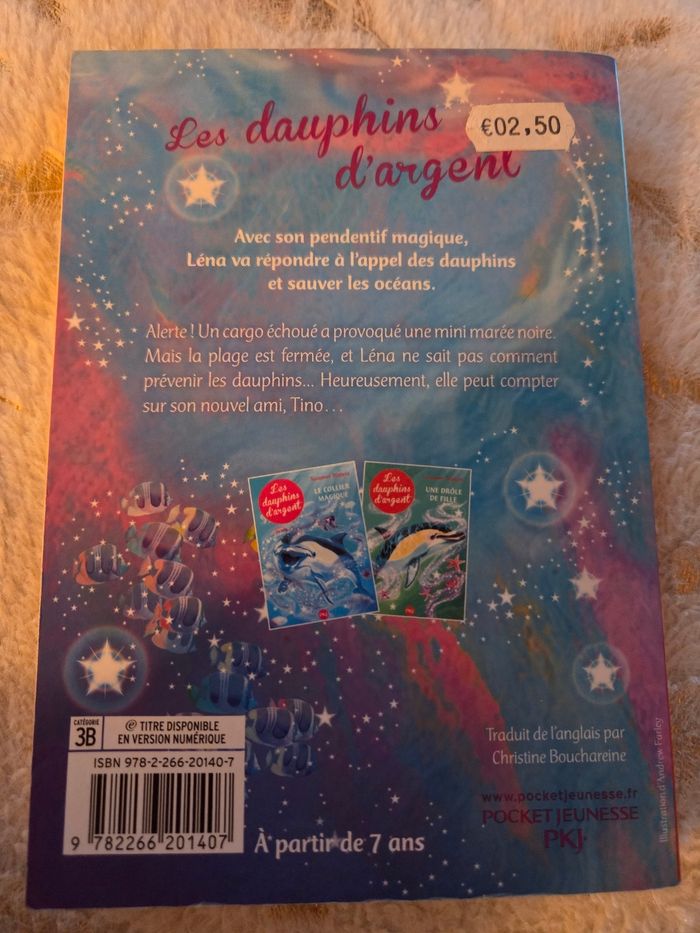 Livre les dauphins d'argent - photo numéro 2