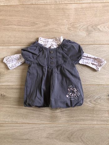 Robe taille trois mois et teeshirt