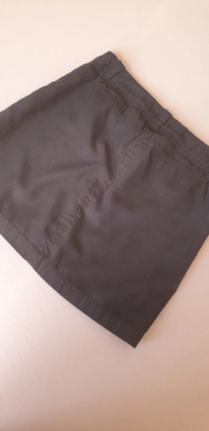 Jupe courte - photo numéro 2