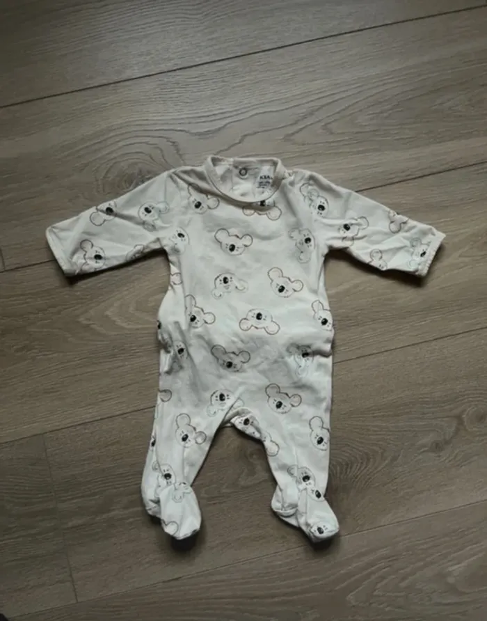 Lot pyjama Kiabi 1 mois - photo numéro 5