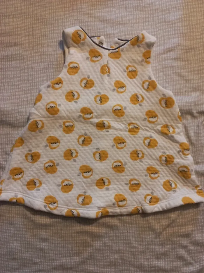 Ensemble gilet et robe molletonnée sans manches 6 mois