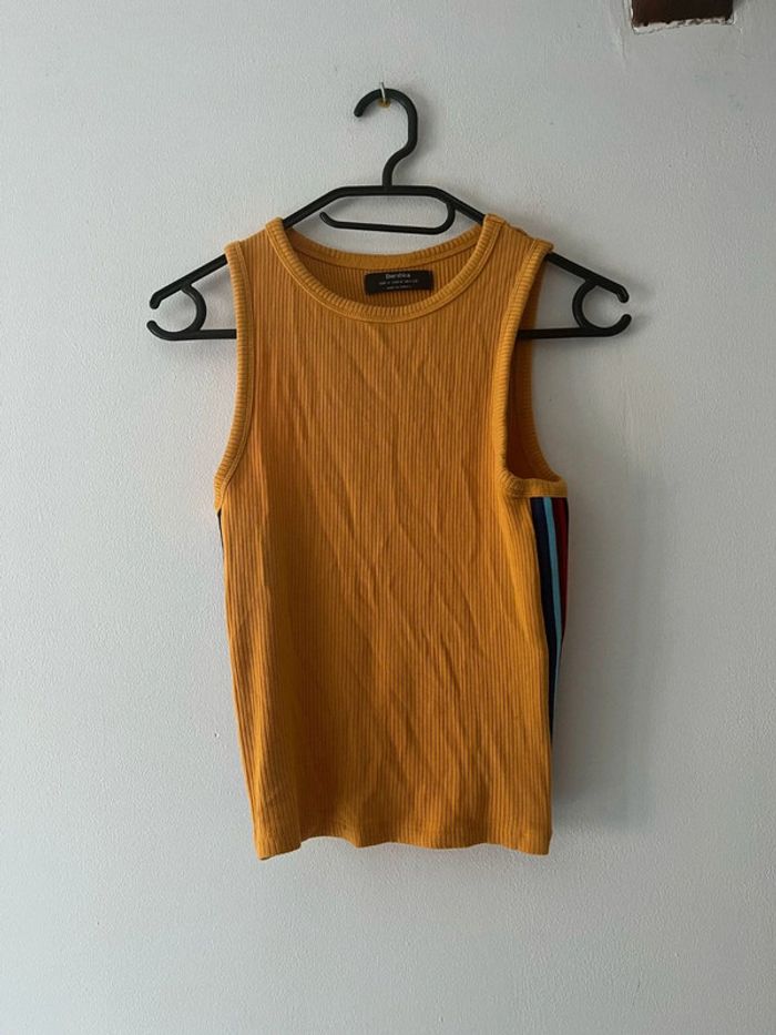💛 Magnifique débardeur court bershka Taille M 💛
