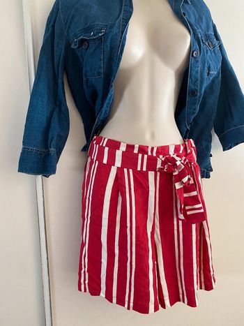 Short Naf-Naf, taille 36 rouge rayures, écru taille haute