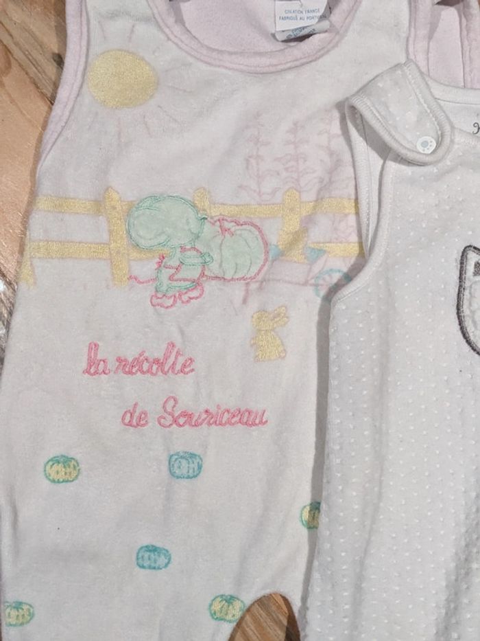 Lot 3 combi sans manche velours - bébé 6mois - photo numéro 2