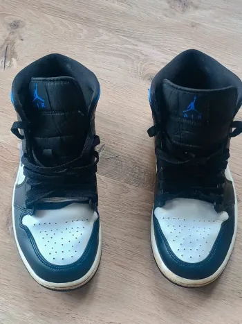 Nike Air Jordan 1 MID