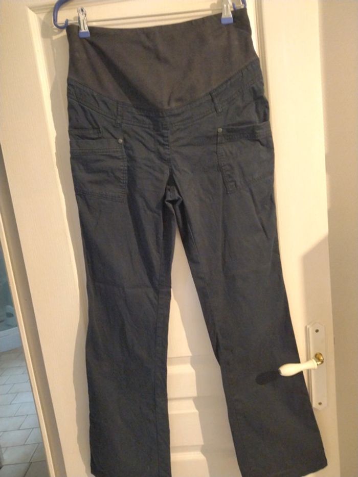 Pantalon de grossesse en toile noir. Taille 38