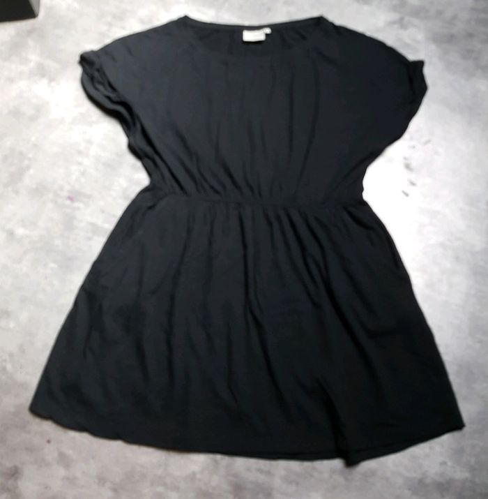 Robe d été noire 🏵