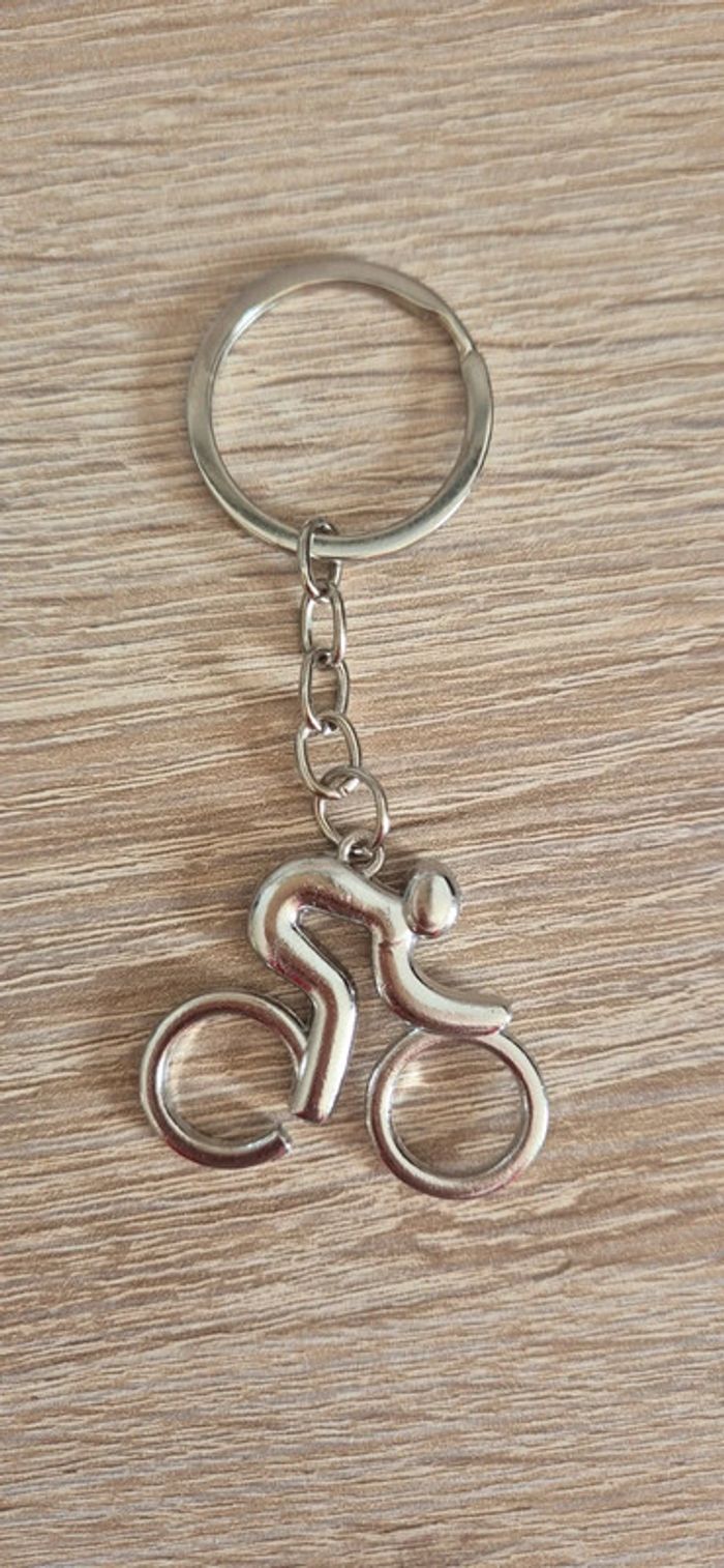Porte clés 🔑 de vélo 🚲 - photo numéro 2